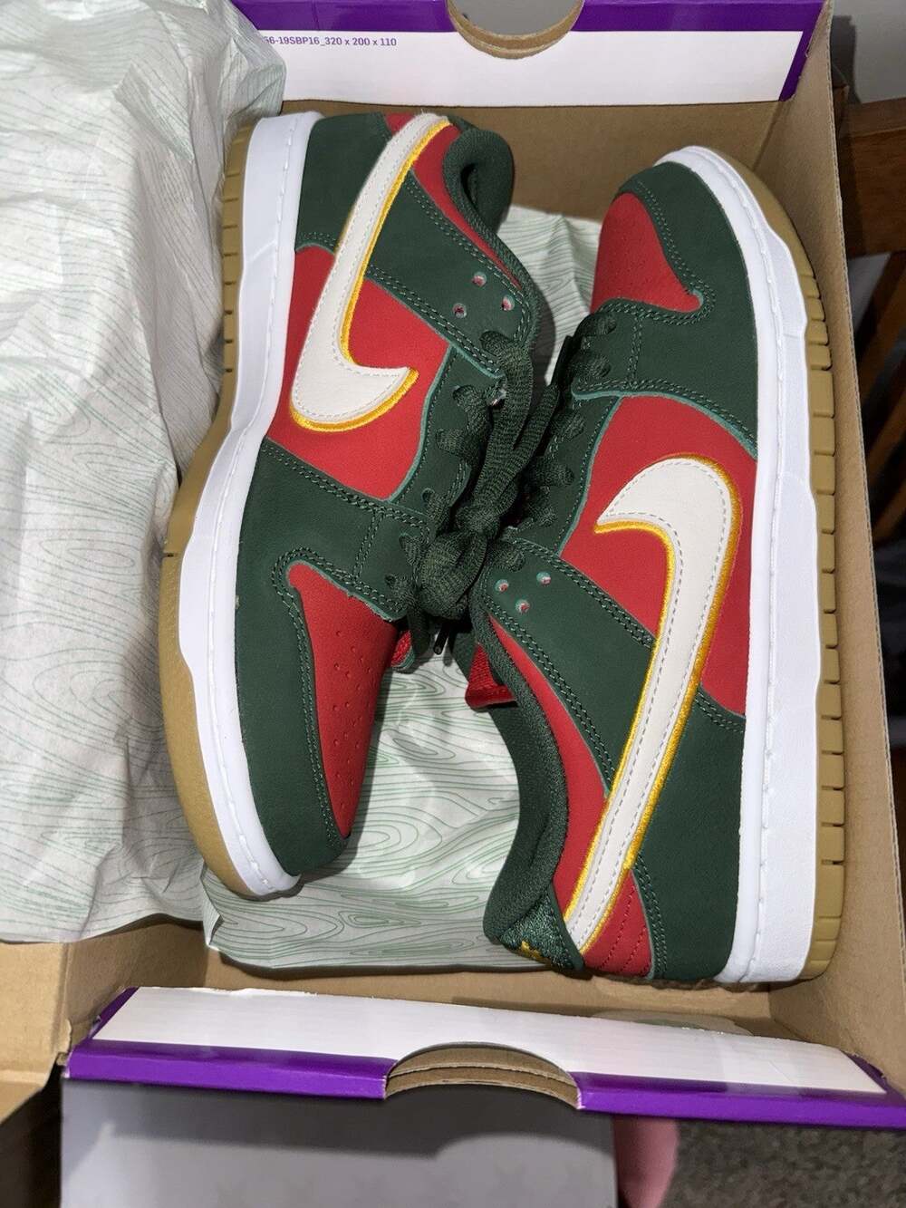 Nike SB Dunk Low Pro Green Red Yellow Colorblock Leather Size 8 LEP